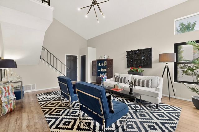 2925 Calle del Res, Santa Fe, NM 87505