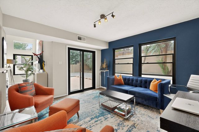 2925 Calle del Res, Santa Fe, NM 87505
