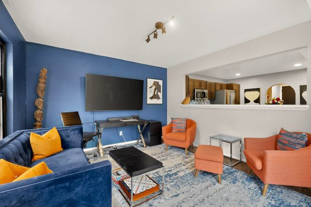 2925 Calle del Res, Santa Fe, NM 87505