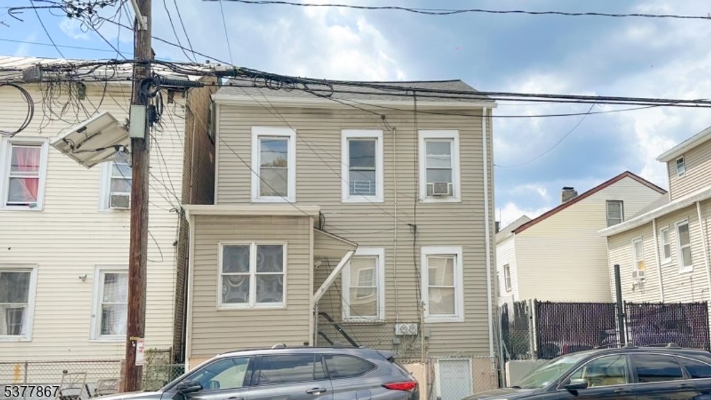 512 Summer St, Paterson City, NJ 07501