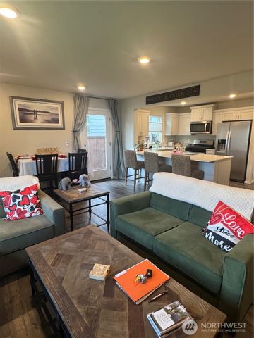 3901 Hyde Loop NE, Olympia, WA 98506