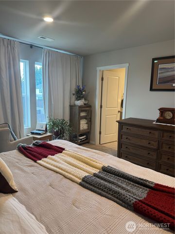 3901 Hyde Loop NE, Olympia, WA 98506