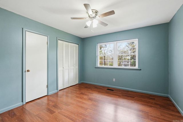 1026 S Claremont Ave, Sherwood, AR 72120