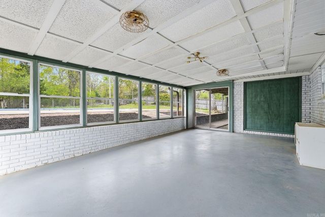 1026 S Claremont Ave, Sherwood, AR 72120