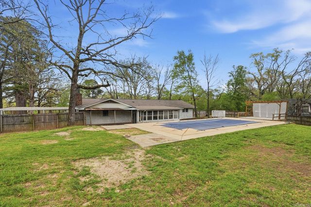 1026 S Claremont Ave, Sherwood, AR 72120