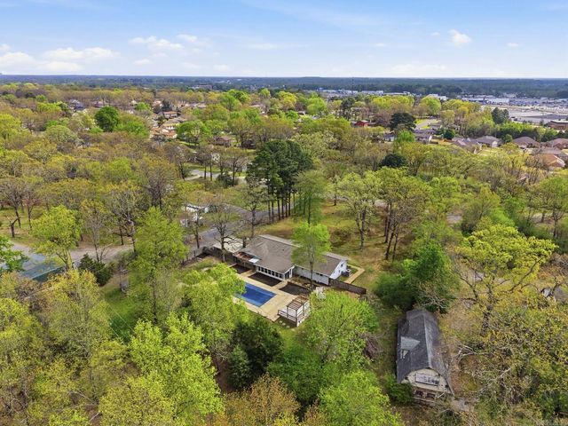 1026 S Claremont Ave, Sherwood, AR 72120