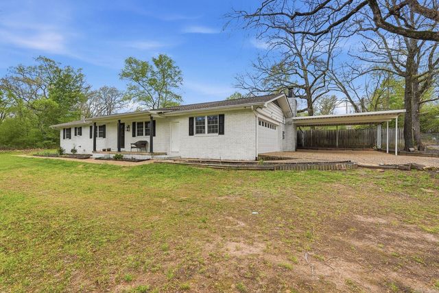 1026 S Claremont Ave, Sherwood, AR 72120