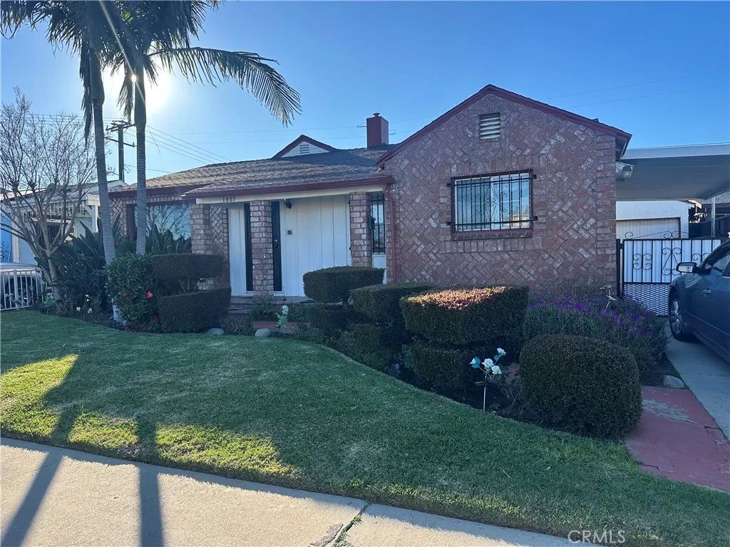 1805 N Central, Los Angeles, CA 90059