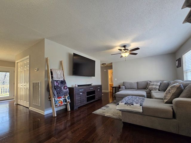 1664 Farley Drive, Tunnel Hill, GA 30755