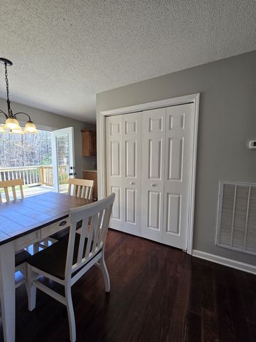 1664 Farley Drive, Tunnel Hill, GA 30755