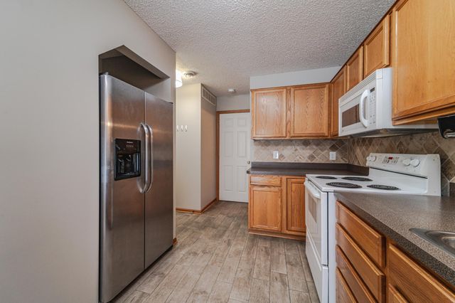 17347 Wilderness Trail SE, Prior Lake, MN 55372