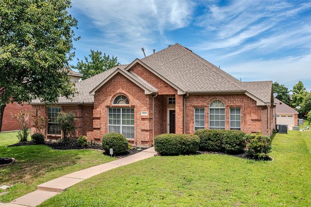 1321 Mustang Drive, Lewisville, TX 75067