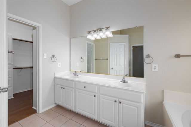 1321 Mustang Drive, Lewisville, TX 75067