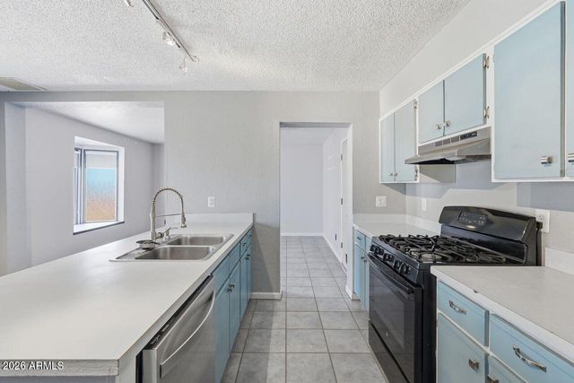 3202 W ACAPULCO Lane, Phoenix, AZ 85053