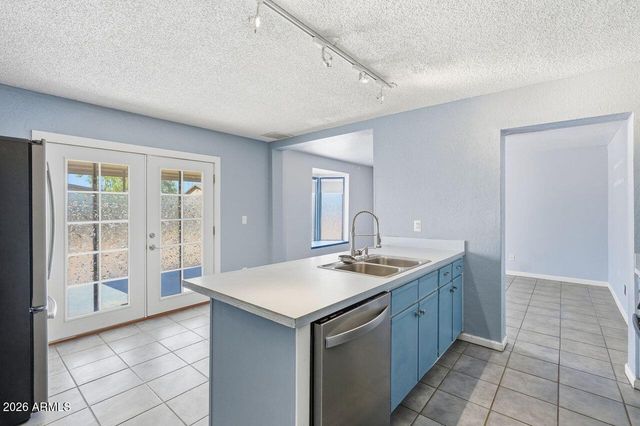 3202 W ACAPULCO Lane, Phoenix, AZ 85053