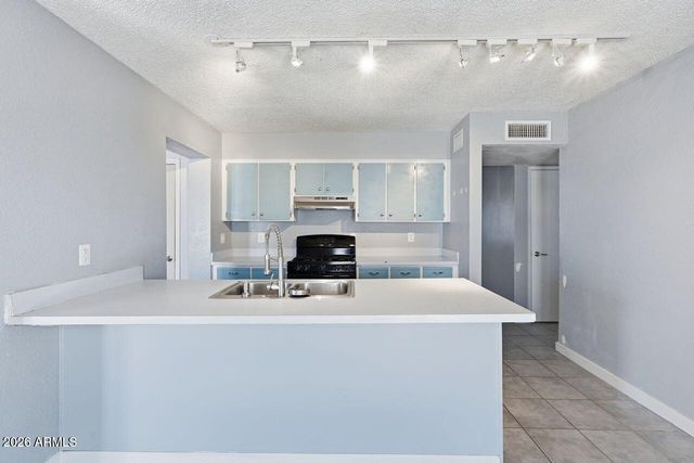 3202 W ACAPULCO Lane, Phoenix, AZ 85053