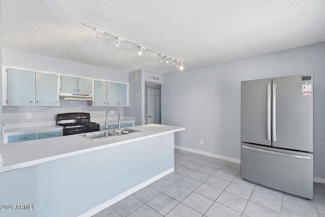 3202 W ACAPULCO Lane, Phoenix, AZ 85053