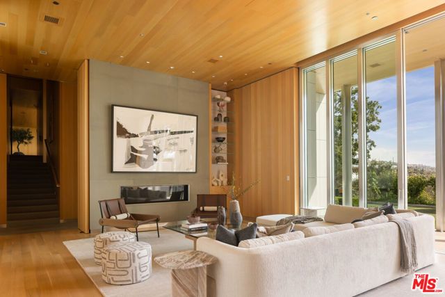 1261 Angelo Drive, Beverly Hills, CA 90210