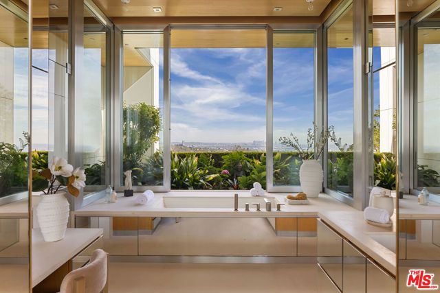 1261 Angelo Drive, Beverly Hills, CA 90210