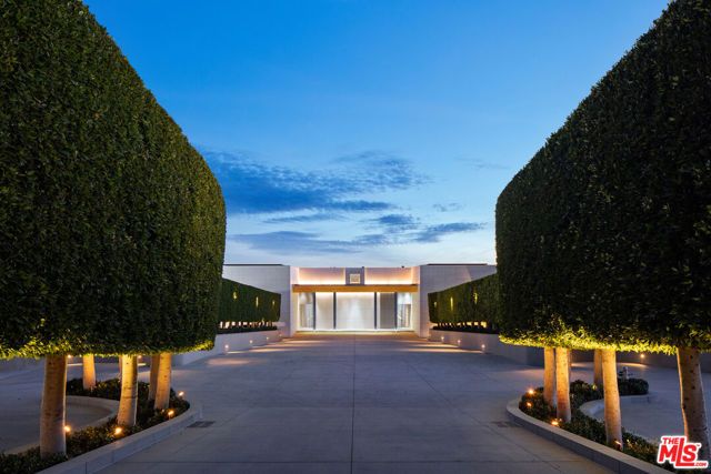 1261 Angelo Drive, Beverly Hills, CA 90210