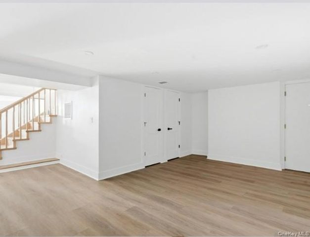 75 Centerport Road, Greenlawn, NY 11740