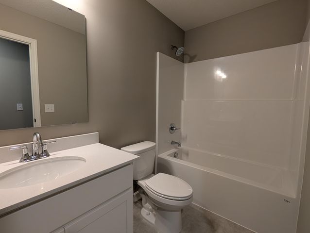 10520 Goodview Avenue S, Cottage Grove, MN 55016