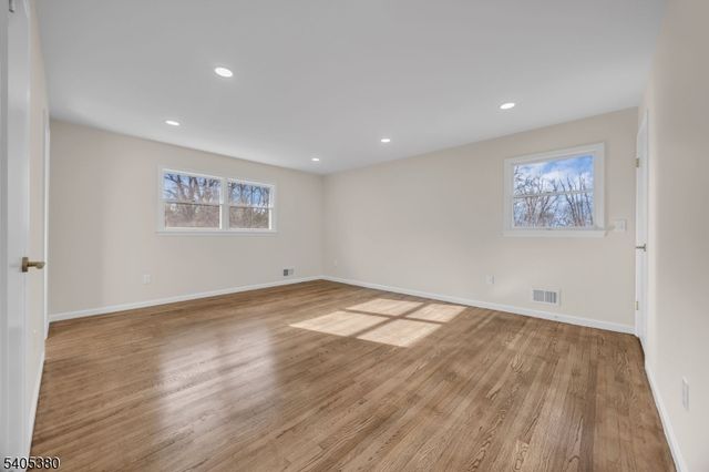 127 Stockton Ave, Franklin Twp., NJ 08540