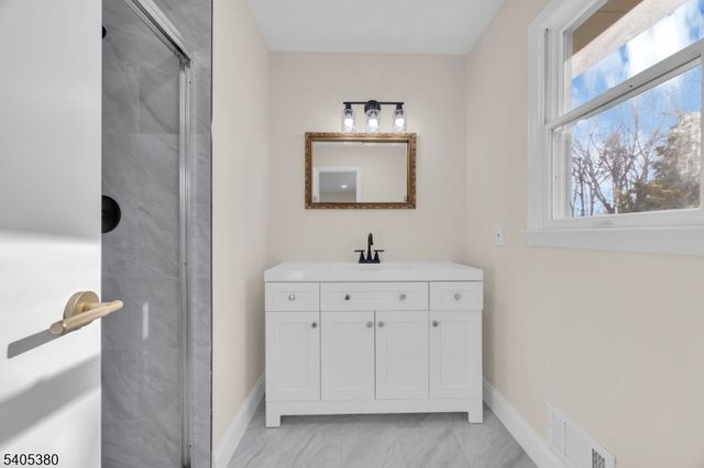 127 Stockton Ave, Franklin Twp., NJ 08540