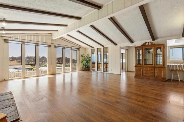 1930 W San Marcos 261, San Marcos, CA 92078