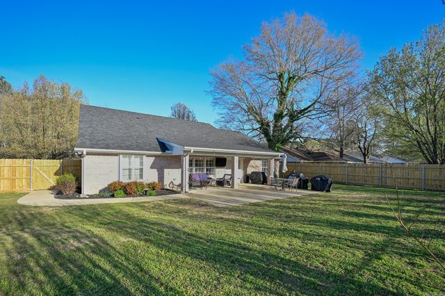 2501 Michelle Drive, Mena, AR 71953