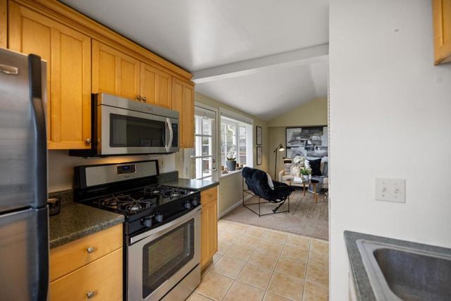 1203 Lincoln Avenue, Pacific Grove, CA 93950