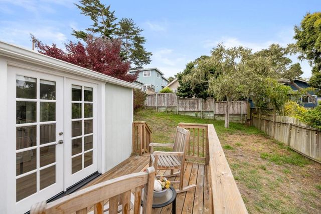 1203 Lincoln Avenue, Pacific Grove, CA 93950