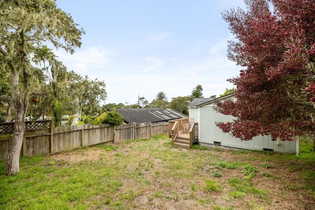 1203 Lincoln Avenue, Pacific Grove, CA 93950