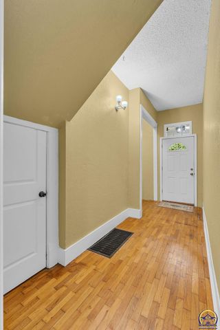 731 SW Lincoln ST, Topeka, KS 66606