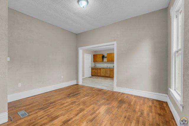 731 SW Lincoln ST, Topeka, KS 66606