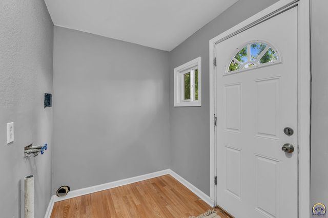 731 SW Lincoln ST, Topeka, KS 66606