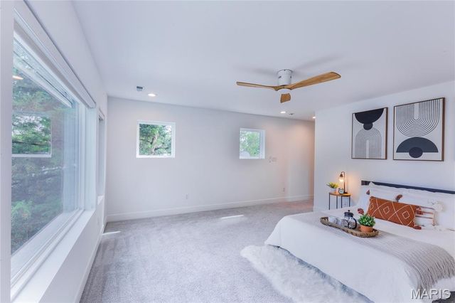 3215 Jasper Park, St Louis, MO 63139