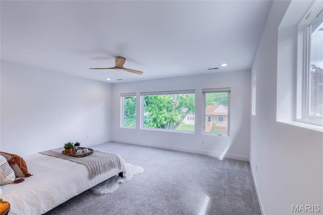 3215 Jasper Park, St Louis, MO 63139