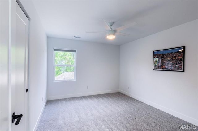 3215 Jasper Park, St Louis, MO 63139