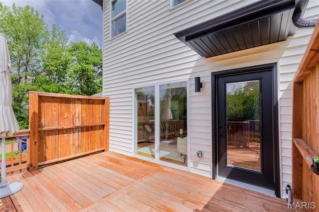 3215 Jasper Park, St Louis, MO 63139