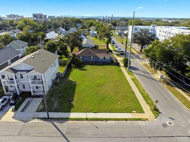 000 W Wright St, Pensacola, FL 32501