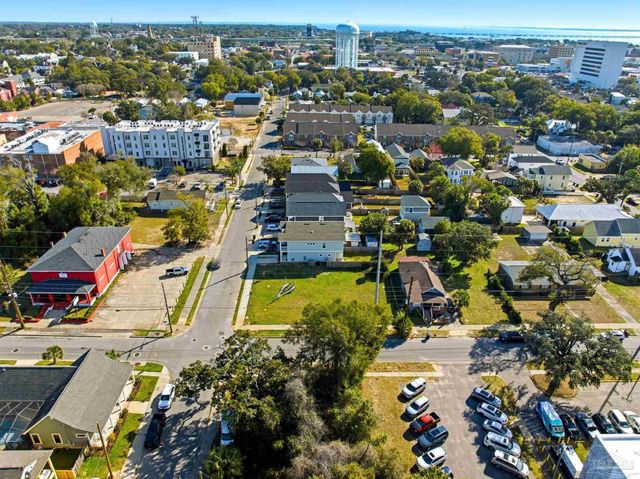 000 W Wright St, Pensacola, FL 32501