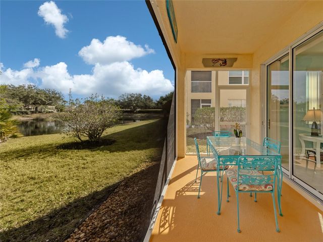902 CASA DEL LAGO WAY 902, Venice, FL 34292
