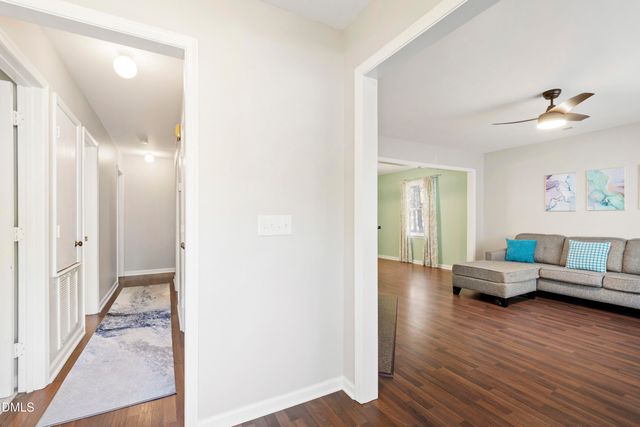 27 Sunflower Court, Durham, NC 27713