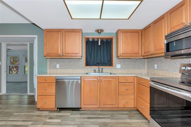 1312 73RD STREET NW, Bradenton, FL 34209
