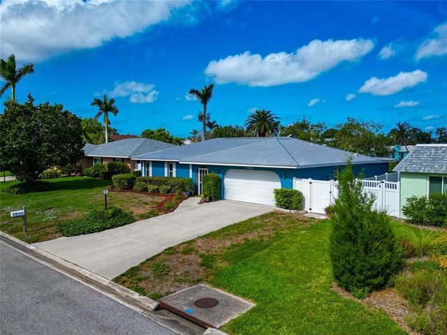1312 73RD STREET NW, Bradenton, FL 34209