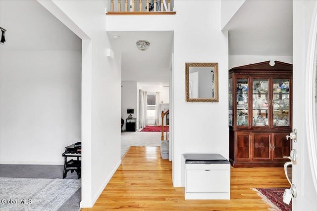 564 Snyders Lake Road, North Greenbush, NY 12198