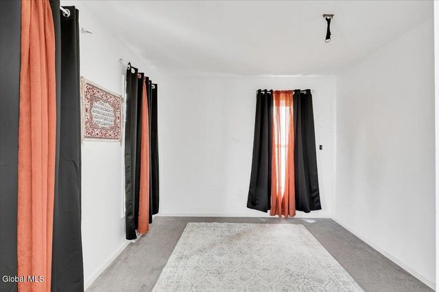 564 Snyders Lake Road, North Greenbush, NY 12198