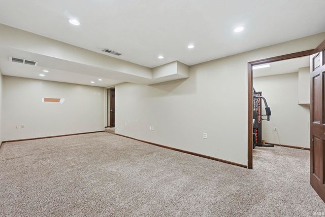 4918 Oak Creek Court, Fort Wayne, IN 46835