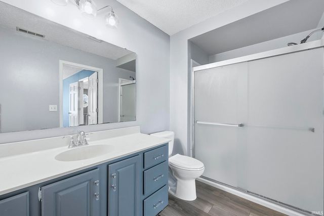 4918 Oak Creek Court, Fort Wayne, IN 46835